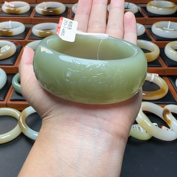 未镶嵌手镯和田玉