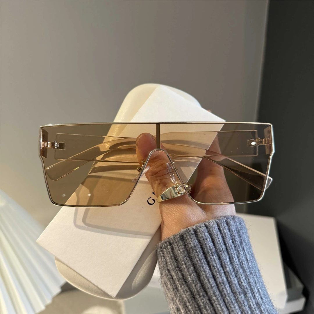 2025新款墨镜女高级感连体方框防紫外线海边拍照防晒太阳眼镜男款