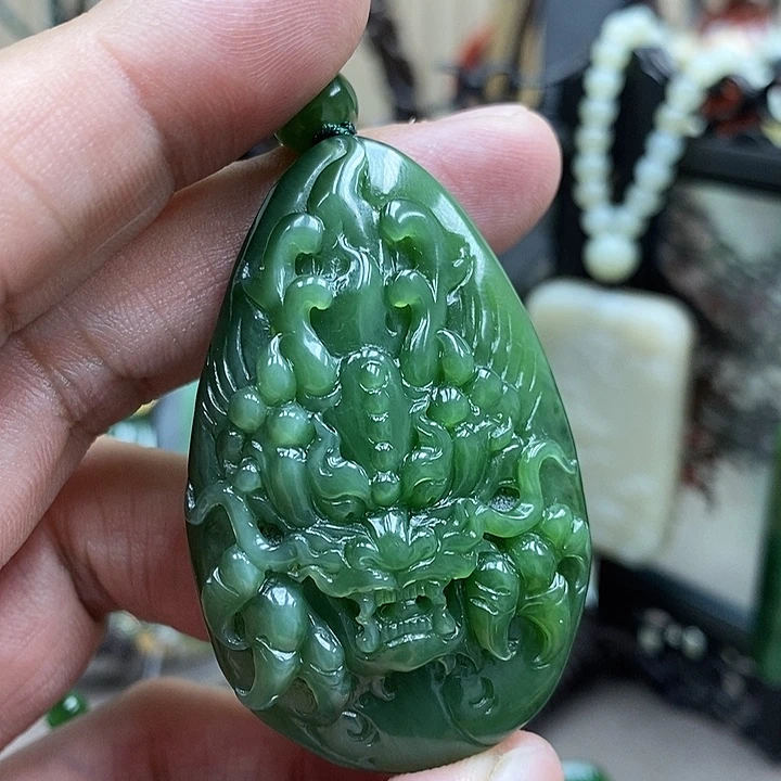 *****和田玉（碧玉）未镶嵌颈饰