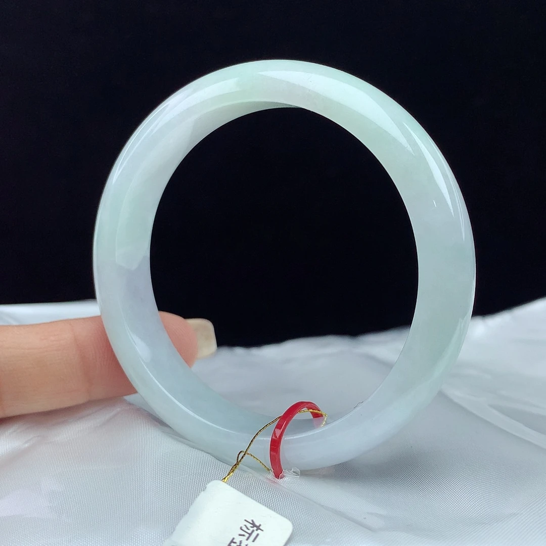 翡翠手镯未镶嵌56圈 0486