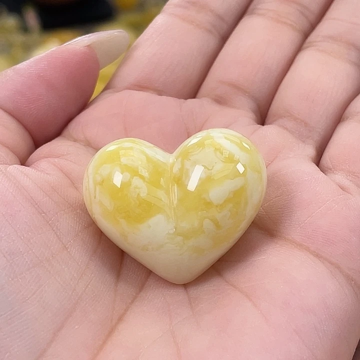 琥珀未镶嵌珠宝奇石琥珀h26