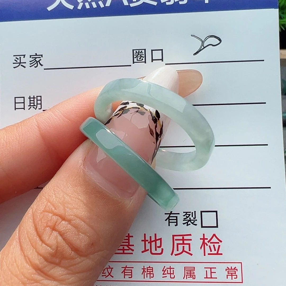 翡翠戒指未镶嵌不****顾戒指