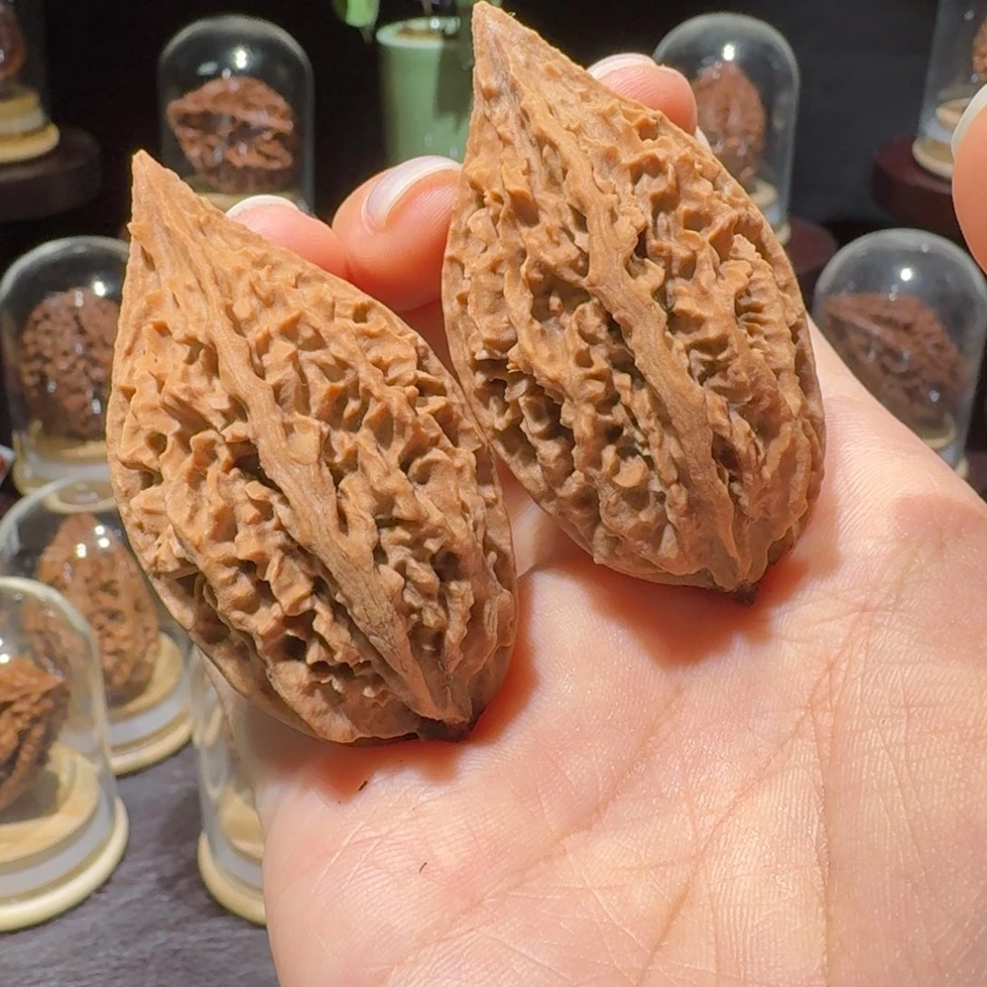 文玩核桃把件火焰柳叶