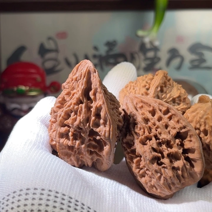 漫***路吊坠文玩核桃爱心，