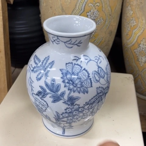 瓷片瑕疵陶罐介意不拍。。。。。。。。