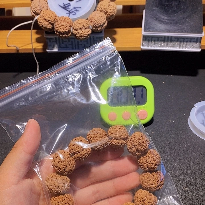 红***茶金刚菩提手串这样