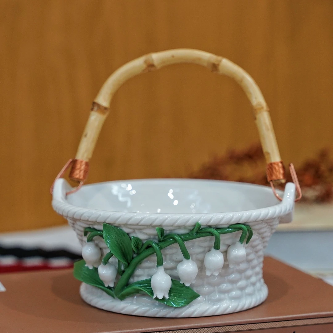 手捏花陶瓷铃兰花果篮白瓷手工艺桌面玄关果篮