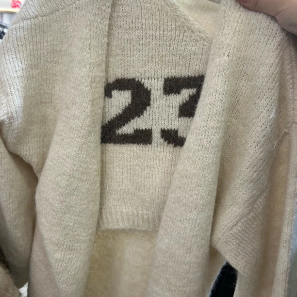 越野兔 23毛衣两件套开衫加斜肩背心