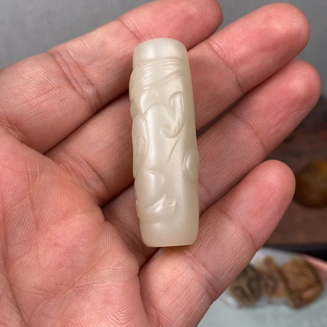 铜***伴非常精美的脖挂件