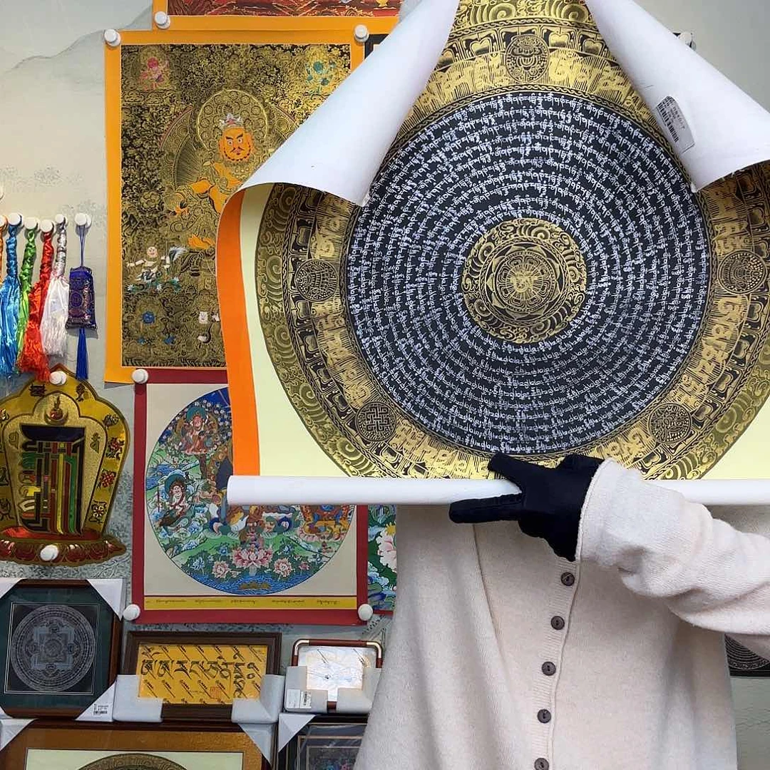 卷轴画纯手绘六字真言唐卡50厘米左右