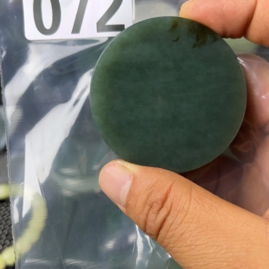 和田玉未镶嵌珠宝半成品