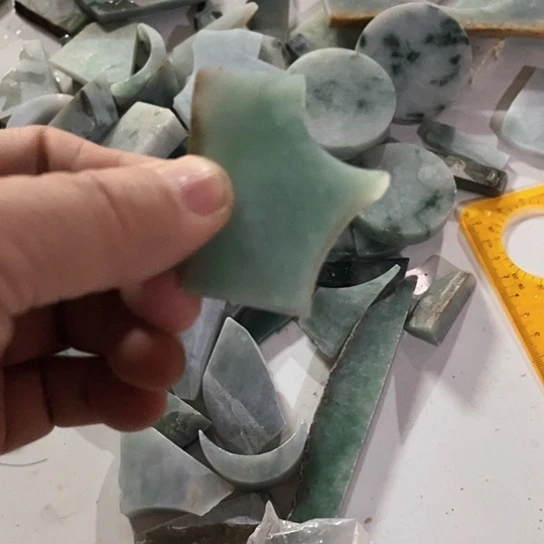 翡翠散珠天然翡翠石