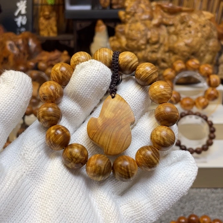 森***哥柏木（崖柏）太行崖柏1.5陈化碎花龙胆闪电