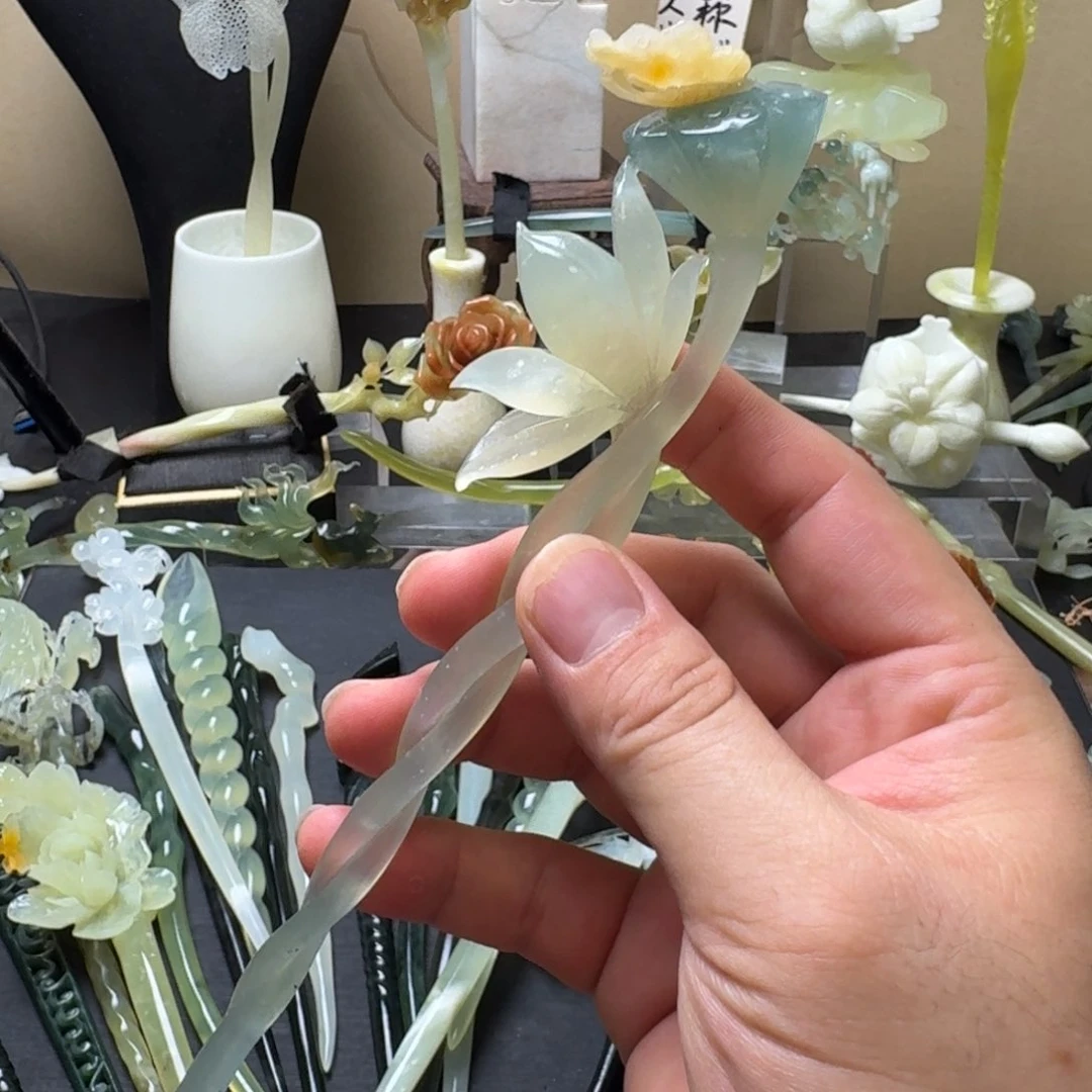 蛇纹石玉未镶嵌发饰