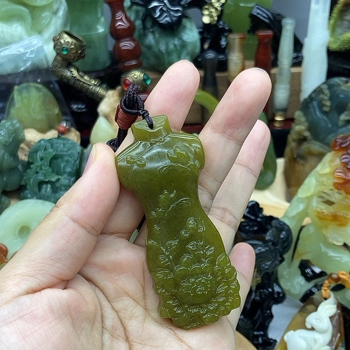 未镶嵌岫玉手把件