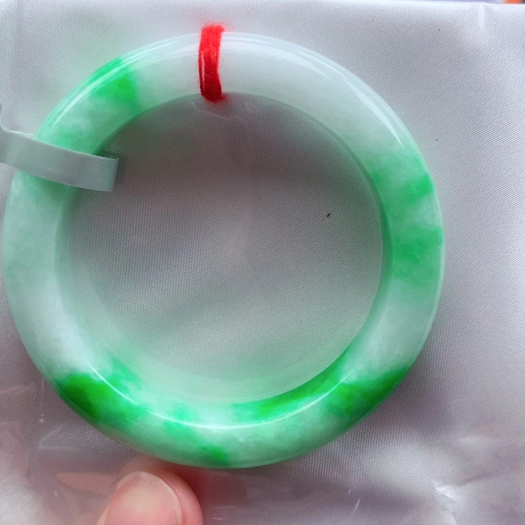 翡翠未镶嵌手镯翡翠