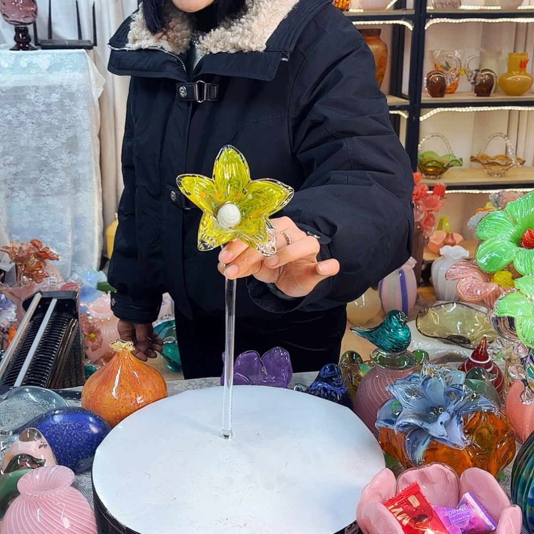 家悦琉璃花瓶摆件