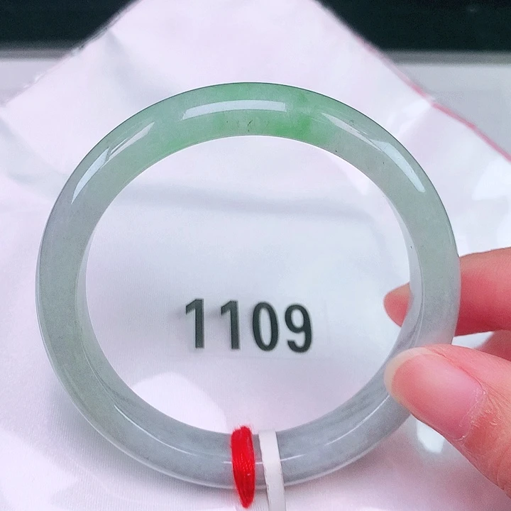 翡翠未镶嵌手镯翡翠手镯