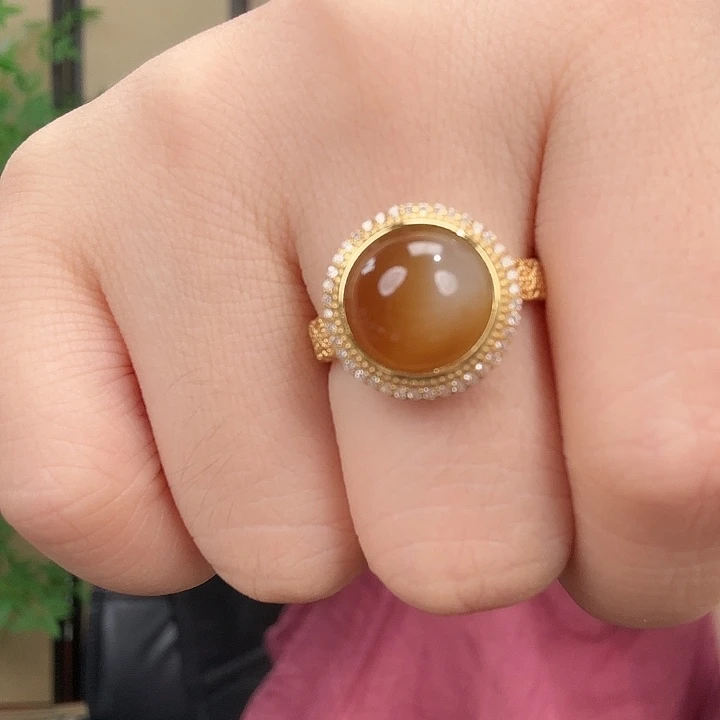 未镶嵌戒指和田玉