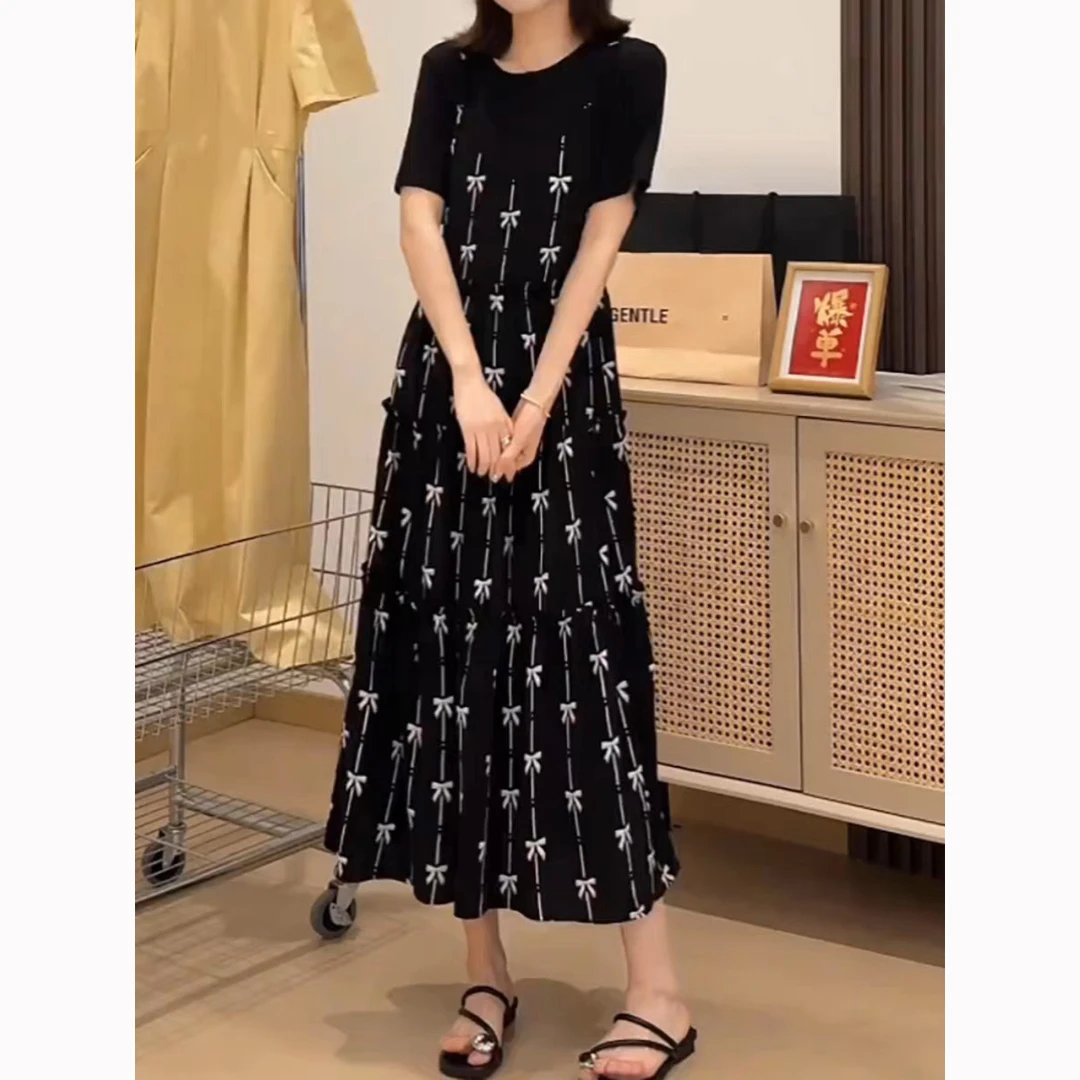 大码黑色设计感蝴蝶假两件短袖连衣裙夏季新款胖mm显瘦遮肚子长裙