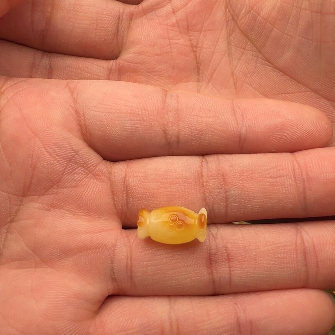 蜜蜡未镶嵌颈饰糖果提溜