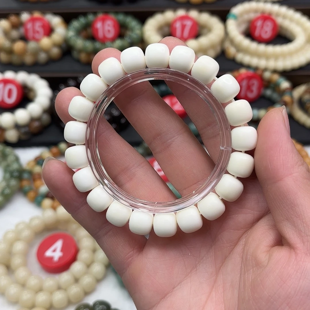 白玉菩提手串郑*白玉菩提