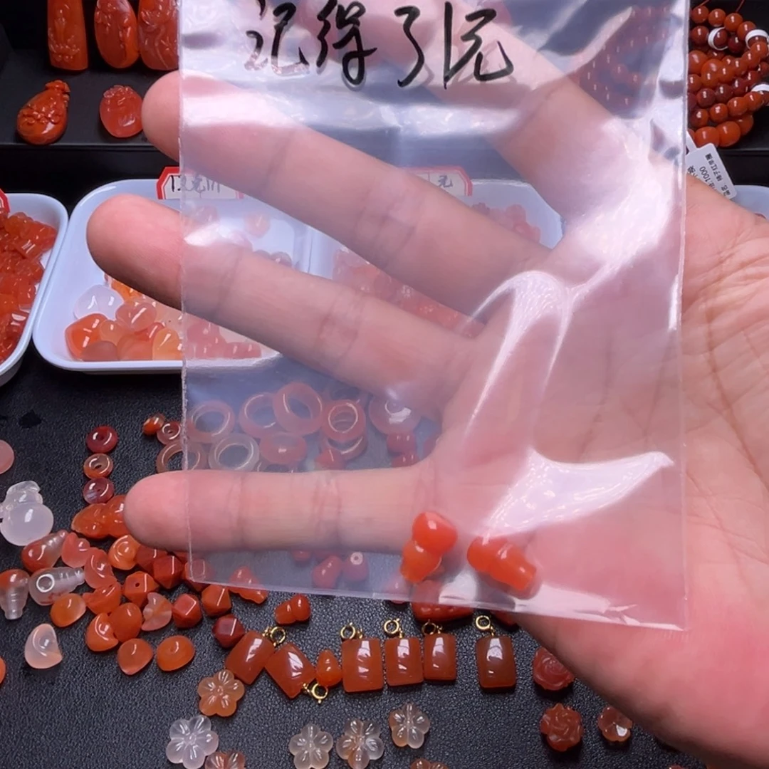 记****南红玛瑙未镶嵌珠宝半成品