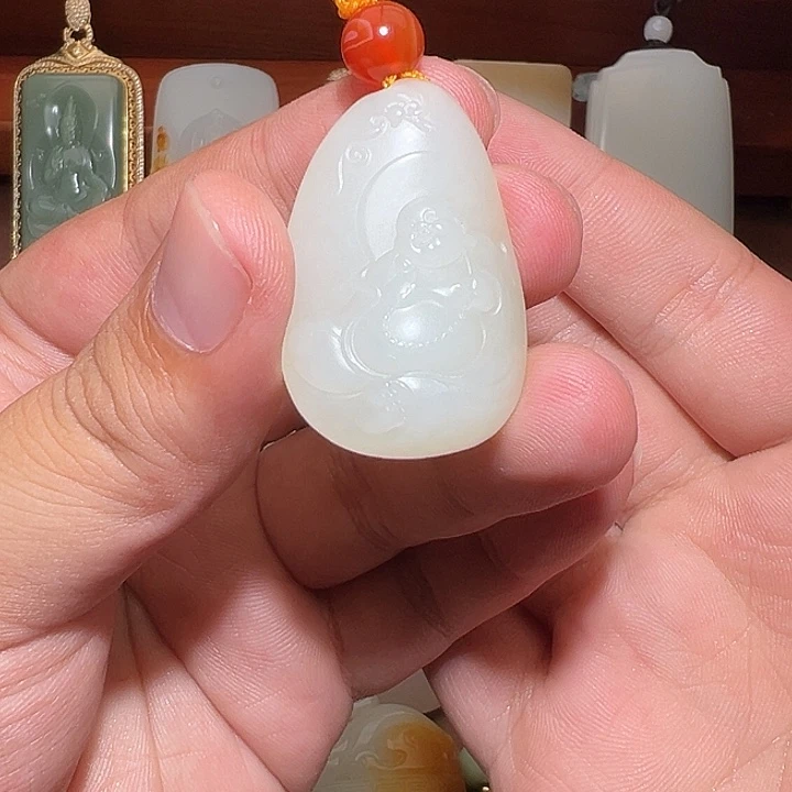 路***丁颈饰未镶嵌和田玉