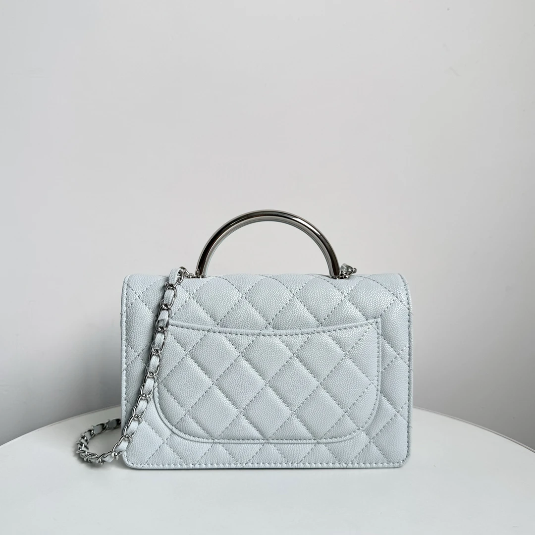 经典款浅蓝色小众设计手柄链条包