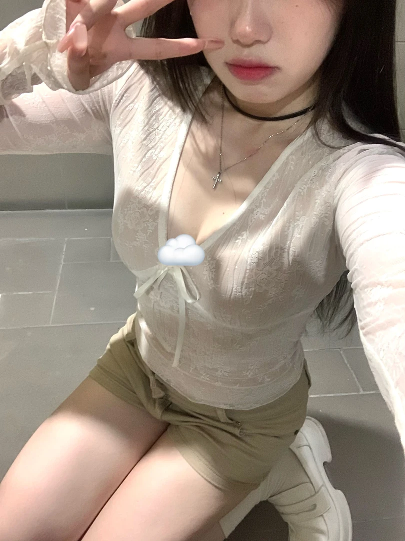纯欲bm风微透系带长袖蕾丝衫女秋季设计感小众V领性感辣妹风上衣