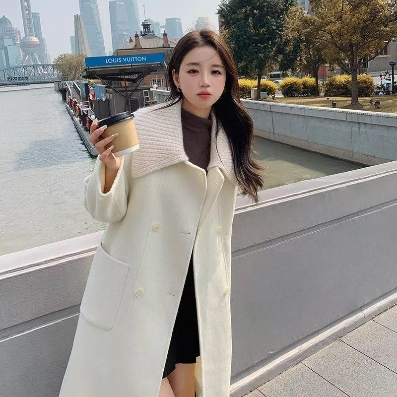 210号（款号X19） 米白色紫色娃娃领针织分尺码毛呢外套