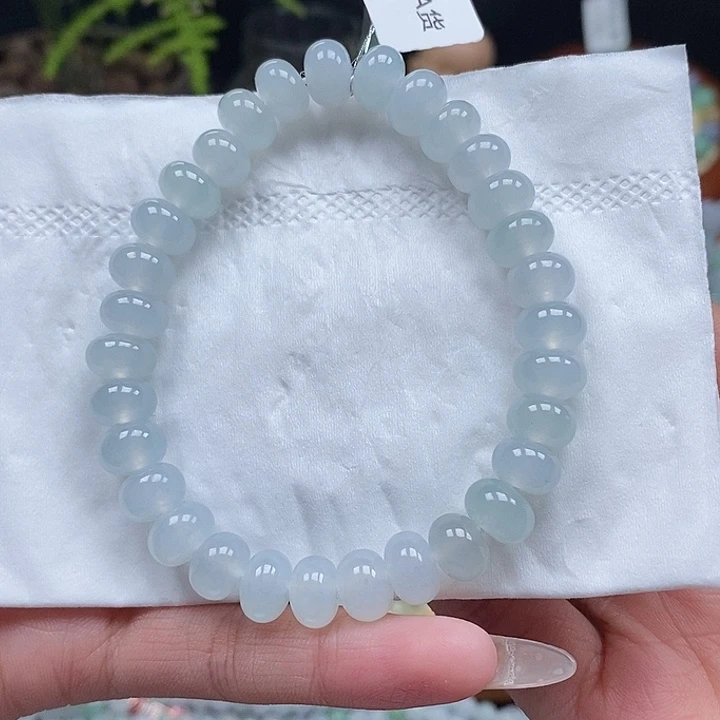 翡翠挂件未镶嵌珠链