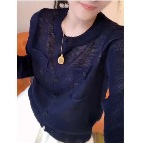 时尚高级感休闲圆领针织开衫女2025秋季宽松显瘦减龄独特漂亮小衫