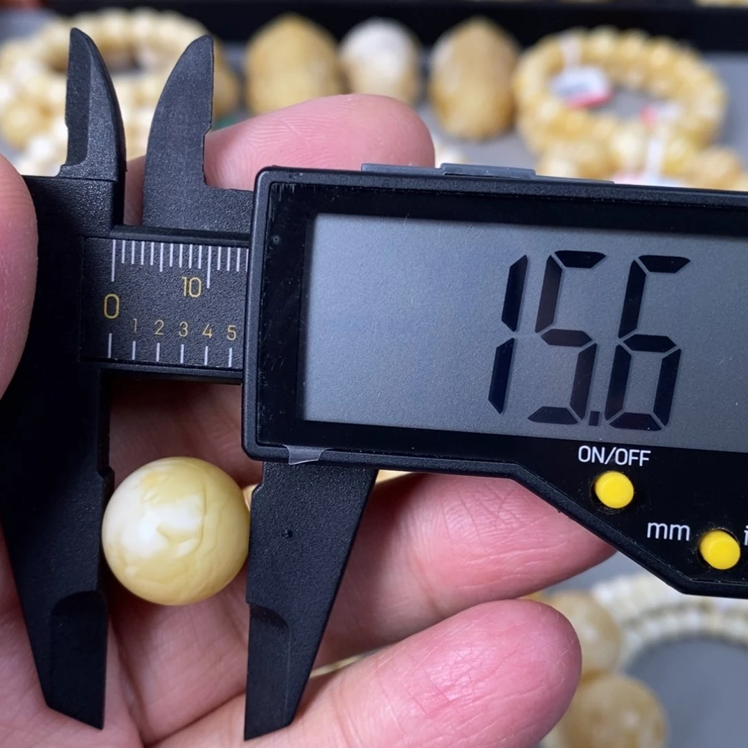未镶嵌蜜蜡珠宝奇石2.1g