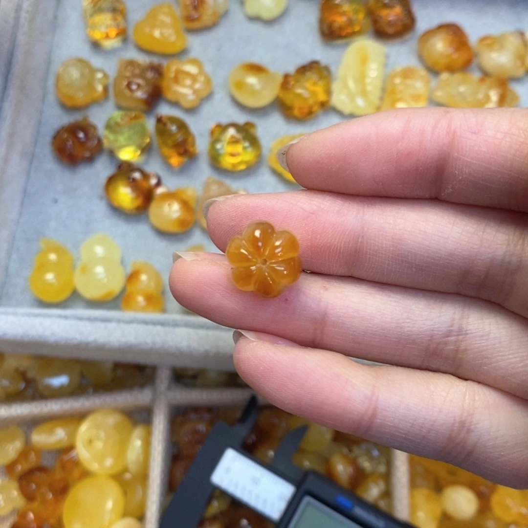 蜜蜡颈饰未镶嵌大***牛南瓜