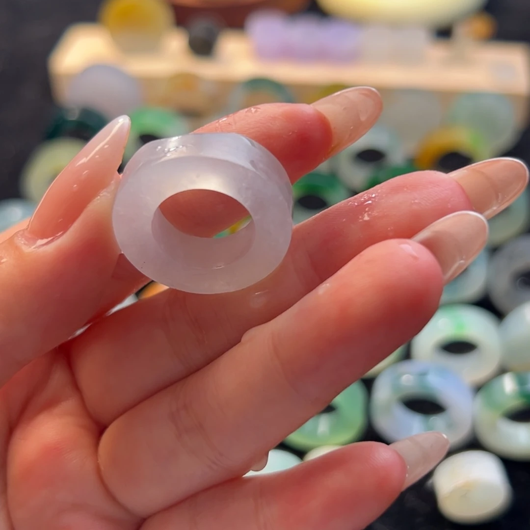 定制翡翠翡翠未镶嵌果*