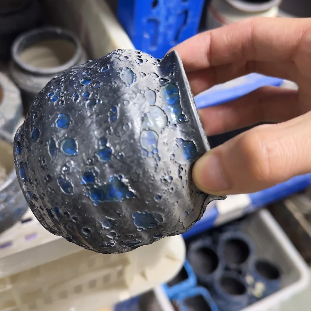 福利局库存尾单·有孔花盆当天满9元发2033