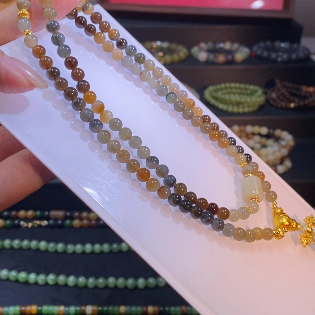 颈饰未镶嵌和田玉