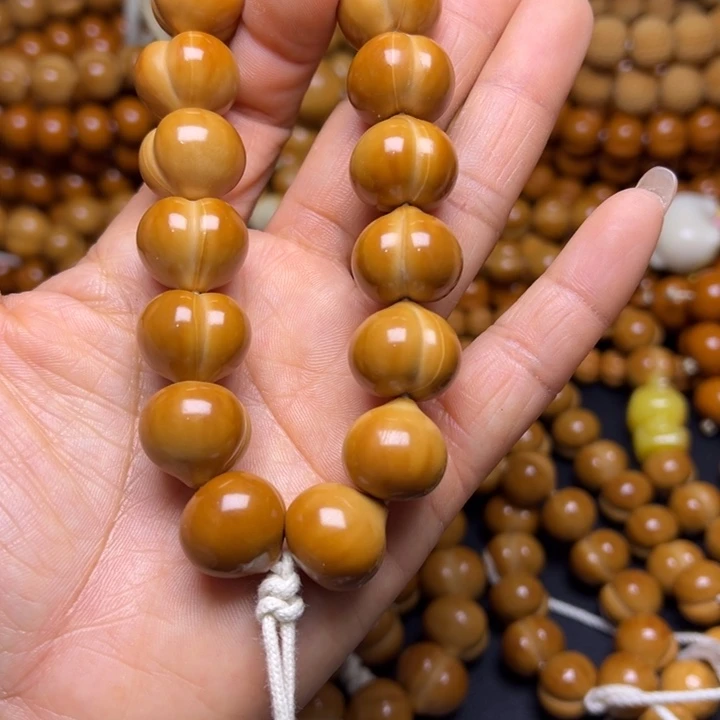 吊坠橄榄核聚宝盆