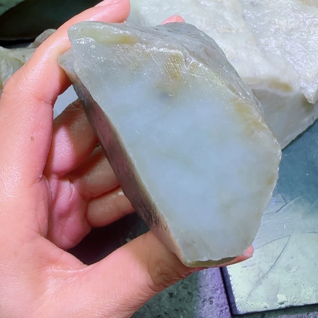 和田玉未镶嵌珠宝半成品