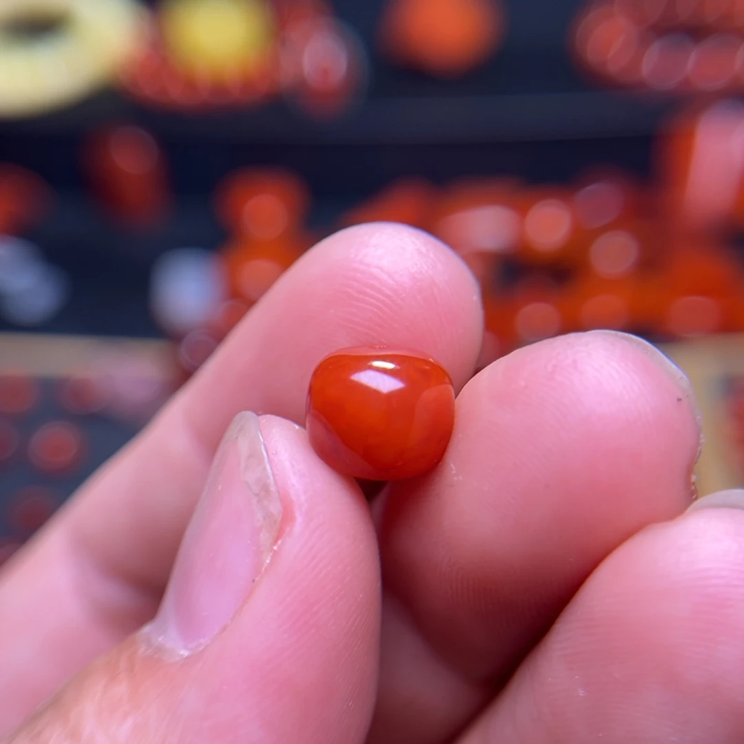 南红玛瑙珠宝奇石未镶嵌P****d原矿老型9.8*8.4mm