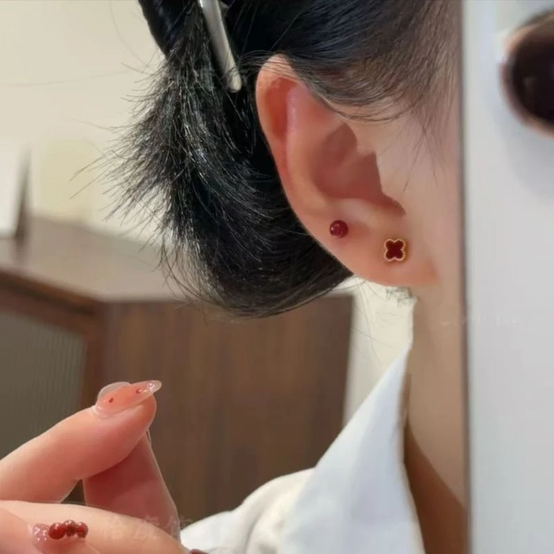 百搭新款耳环高级感红色经典四叶花四件套耳钉小巧精致