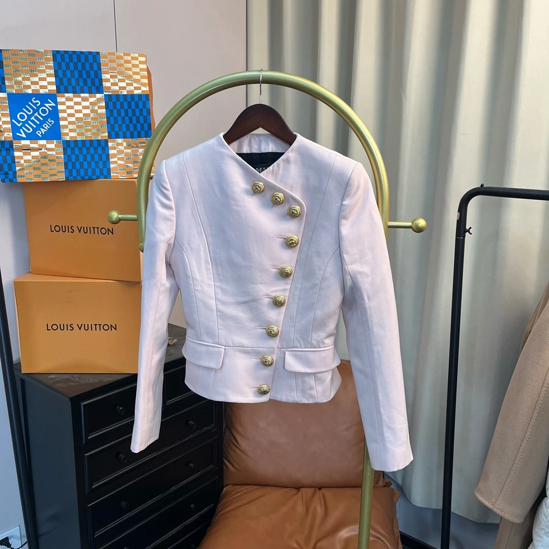 99新 BALMAIN/巴尔曼 梅芙 白色侧边金扣外套 34码