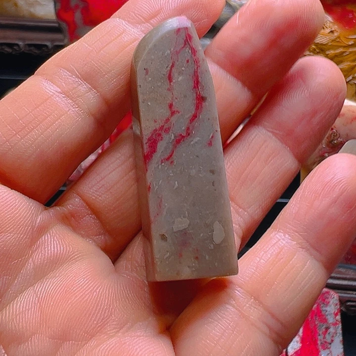 昌化鸡血石昌化鸡血石