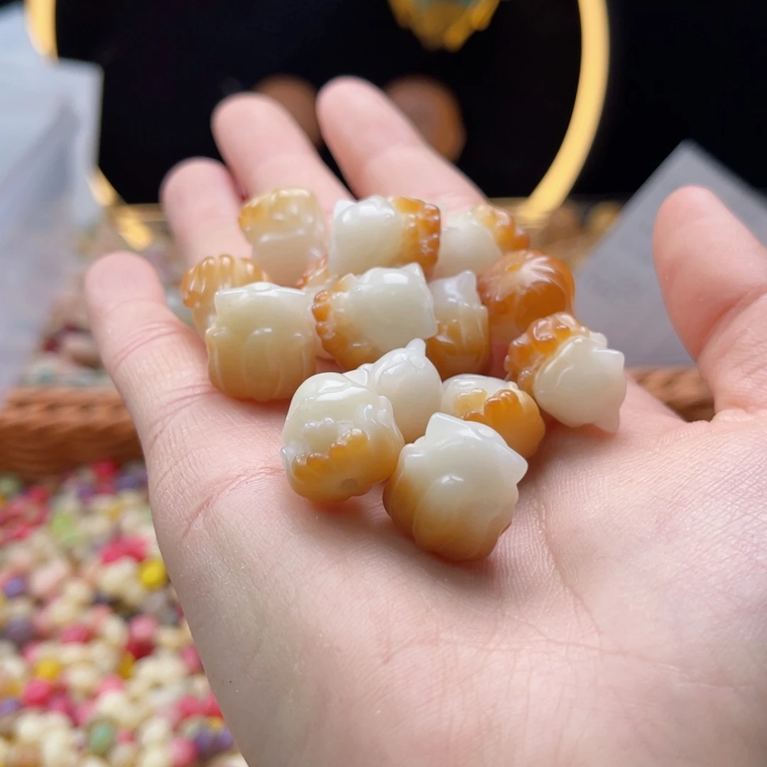 吊坠白玉菩提q16mm/5+1颗风化凤九