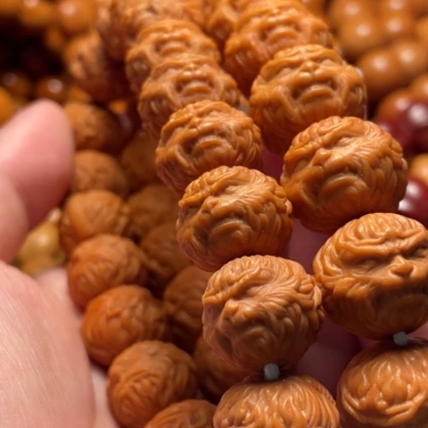 猴头核桃手串乐*哥悟空手里的