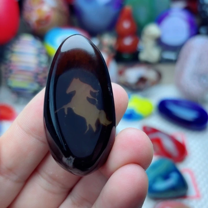 玛瑙/玉髓未镶嵌珠宝半成品