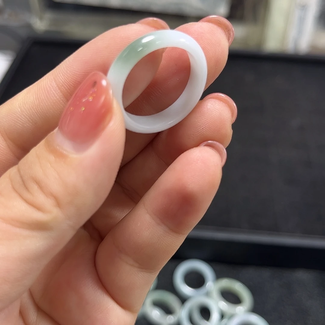 定制翡翠未镶嵌戒圈19