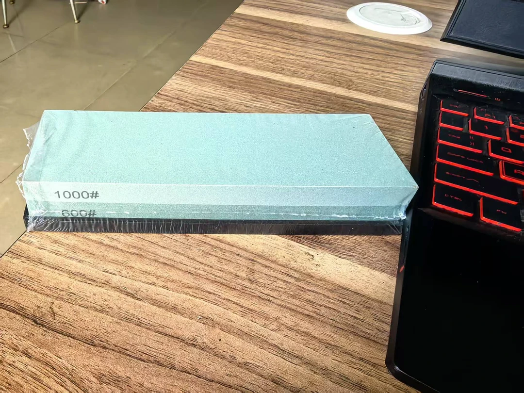 600/1000双面家用碳化硅磨刀石