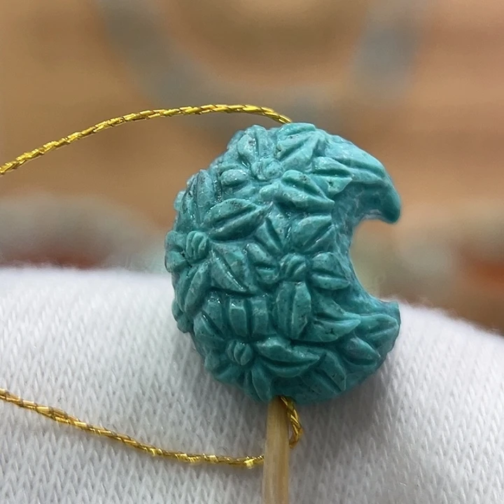 绿松石未镶嵌珠宝奇石